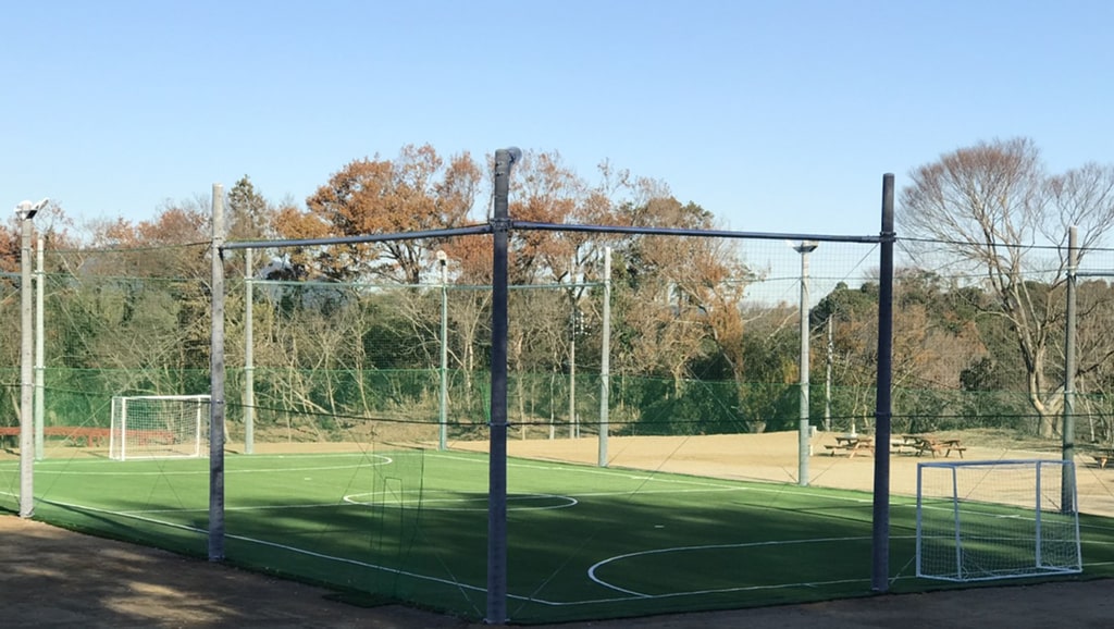 アクシズパートナーズ様フットサルコート竣工写真